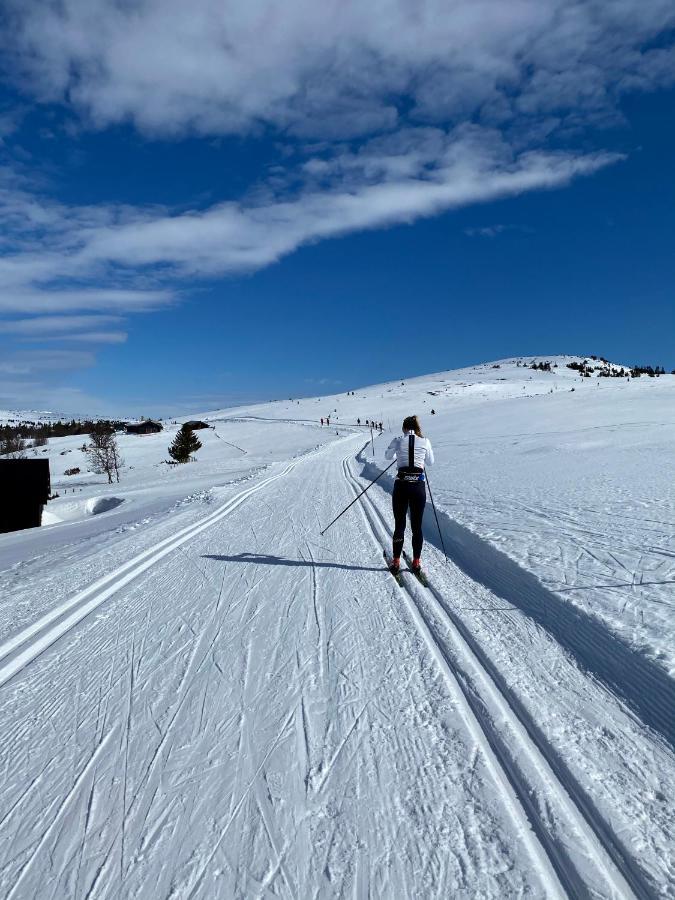 Lys Og Moderne Leilighet Rett Ved Skiloypa Pa Nordseter - Kort Vei Til Sjusjoen, Lillehammer Og Hafjell - Dyr Ikke Tillatt Esterno foto